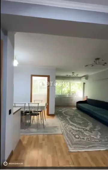 2-комнатная квартира, этаж 3 из 5, 50 м²