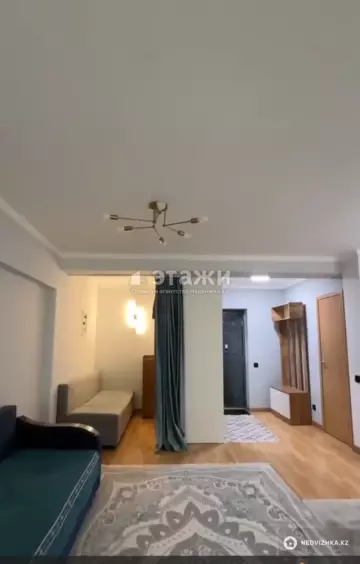 2-комнатная квартира, этаж 3 из 5, 50 м²