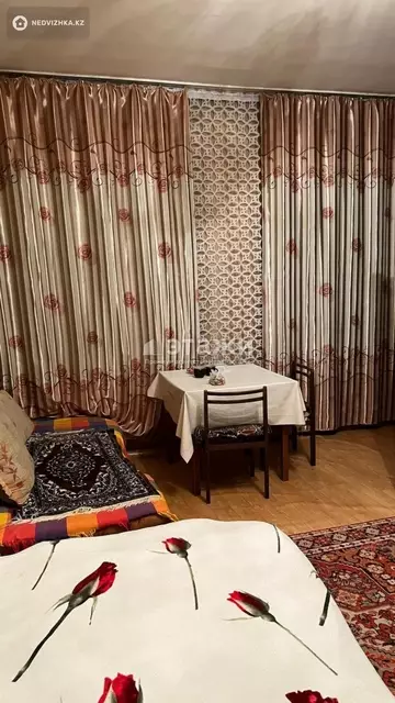 1-комнатная квартира, этаж 3 из 5, 37 м²