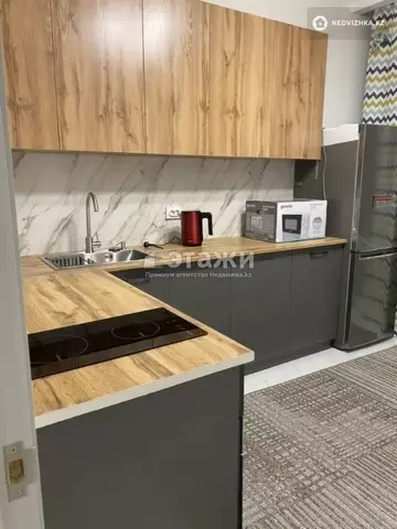 2-комнатная квартира, этаж 2 из 12, 60 м², на длительный срок