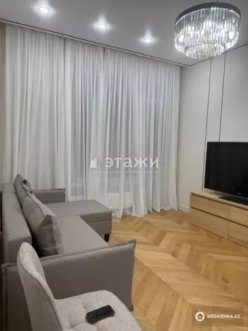 2-комнатная квартира, этаж 11 из 20, 60 м², на длительный срок