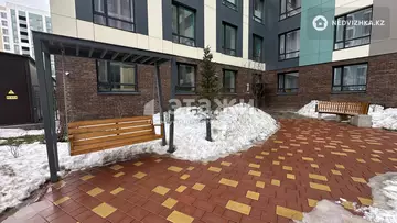 2-комнатная квартира, этаж 1 из 9, 60 м²
