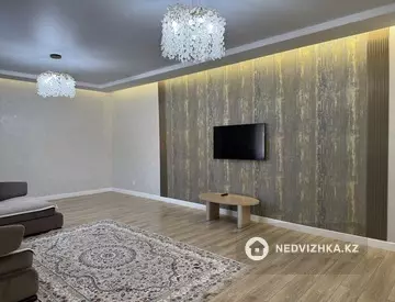 5-комнатный дом, 9 соток, 240 м²