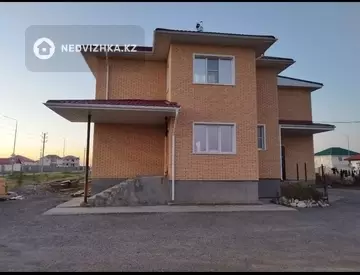 5-комнатный дом, 10 соток, 217 м²