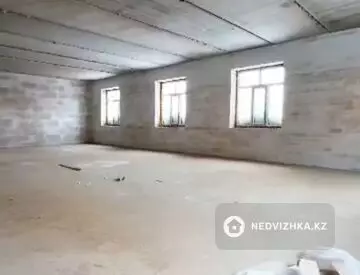 3-комнатная квартира, этаж 2 из 5, 79 м²