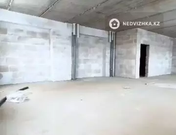 3-комнатная квартира, этаж 2 из 5, 79 м²