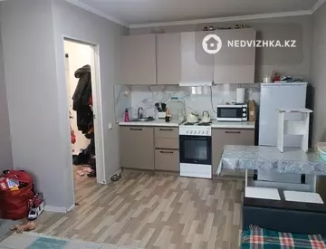 2-комнатная квартира, этаж 3 из 5, 42 м²