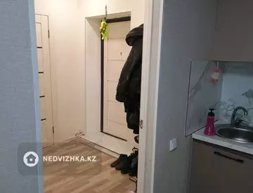 2-комнатная квартира, этаж 3 из 5, 42 м²