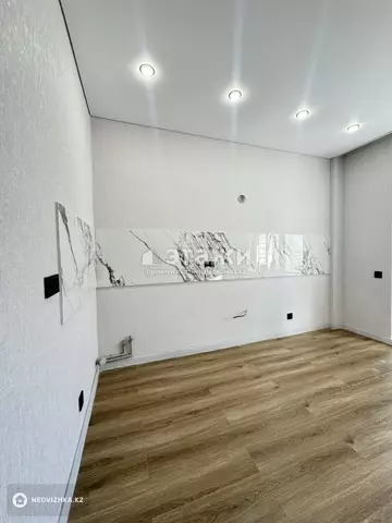 2-комнатная квартира, этаж 10 из 16, 58 м²