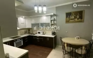 4-комнатная квартира, этаж 3 из 19, 151 м²