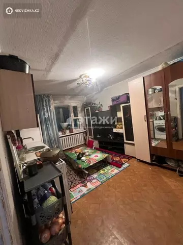 2-комнатная квартира, этаж 4 из 5, 45 м²