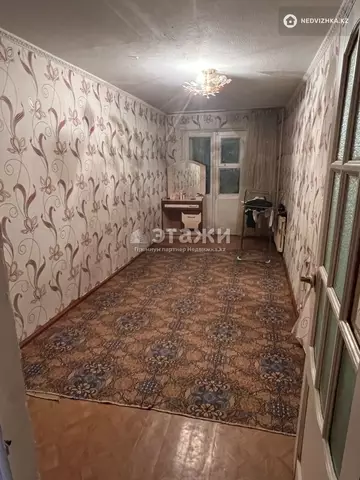 2-комнатная квартира, этаж 4 из 5, 45 м²