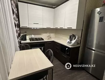 2-комнатная квартира, этаж 4 из 5, 46 м²