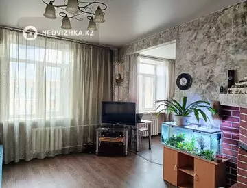 4-комнатная квартира, этаж 4 из 4, 88 м²