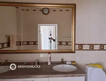 8-комнатный дом, 15 соток, 550 м², на длительный срок