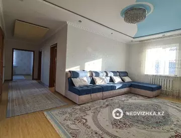5-комнатный дом, 8 соток, 143 м²