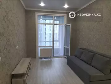 1-комнатная квартира, этаж 8 из 12, 39 м², на длительный срок