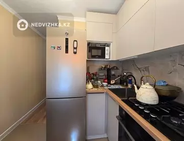 3-комнатная квартира, этаж 2 из 4, 58 м²