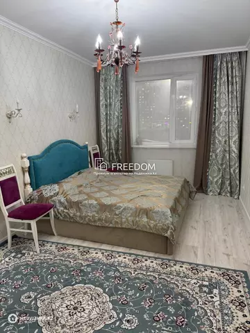 4-комнатная квартира, этаж 2 из 10, 125 м²