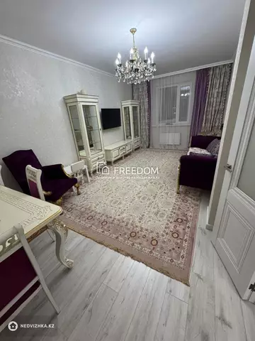 4-комнатная квартира, этаж 2 из 10, 125 м²
