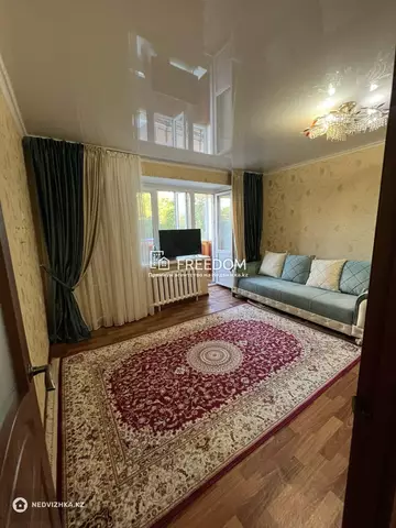 1-комнатная квартира, этаж 2 из 5, 33 м²