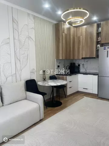 2-комнатная квартира, этаж 3 из 12, 43 м²