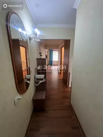 3-комнатная квартира, этаж 2 из 5, 57 м²