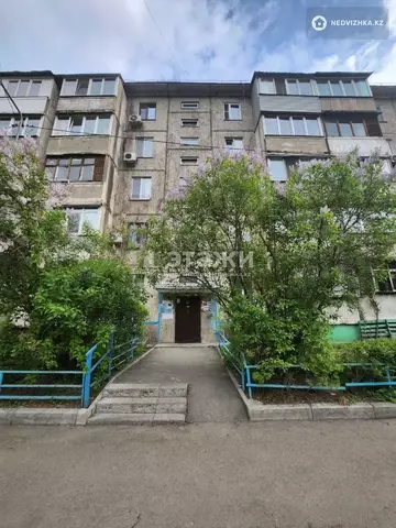 3-комнатная квартира, этаж 1 из 5, 62 м²