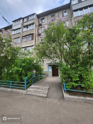 3-комнатная квартира, этаж 1 из 5, 62 м²