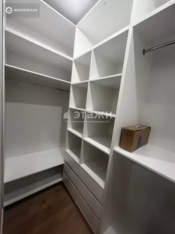 2-комнатная квартира, этаж 10 из 17, 43 м²