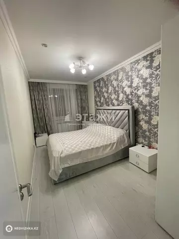 2-комнатная квартира, этаж 4 из 10, 72 м²