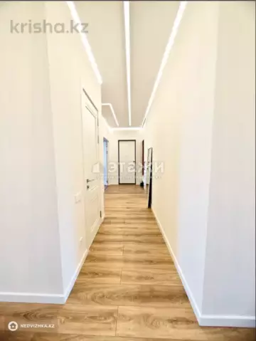 3-комнатная квартира, этаж 11 из 14, 108 м²