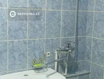 1-комнатная квартира, этаж 4 из 5, 33 м²