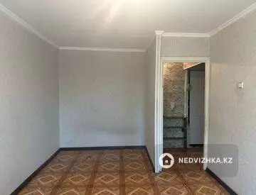 1-комнатная квартира, этаж 3 из 5, 33 м²