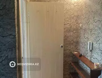 1-комнатная квартира, этаж 3 из 5, 33 м²