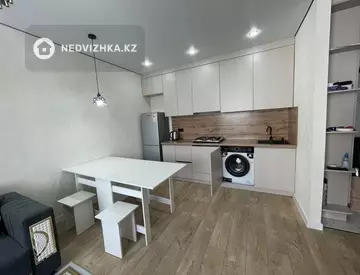 2-комнатная квартира, этаж 11 из 14, 40 м², на длительный срок