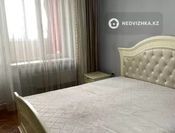 2-комнатная квартира, этаж 3 из 4, 52 м², на длительный срок