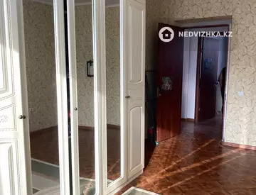 2-комнатная квартира, этаж 3 из 4, 52 м², на длительный срок
