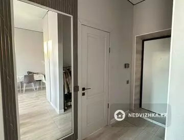2-комнатная квартира, этаж 2 из 9, 40 м², на длительный срок
