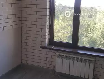 2-комнатная квартира, этаж 5 из 5, 60 м²
