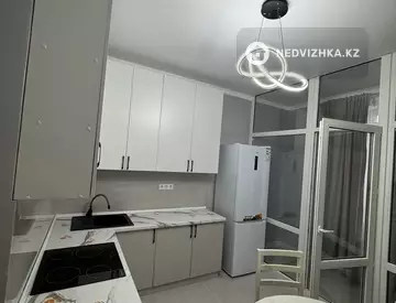 1-комнатная квартира, этаж 8 из 12, 45 м²
