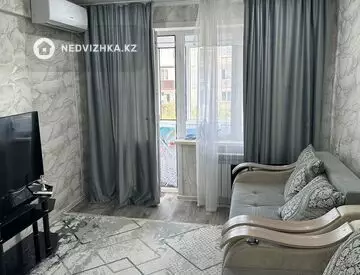 2-комнатная квартира, этаж 4 из 5, 42 м²