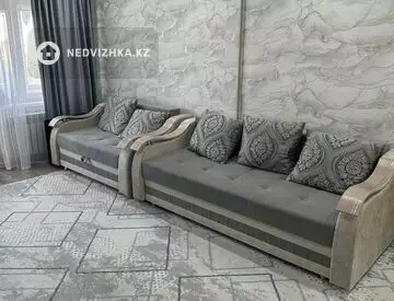 2-комнатная квартира, этаж 4 из 5, 42 м²