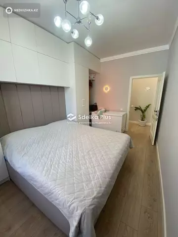 4-комнатная квартира, этаж 3 из 9, 93 м²