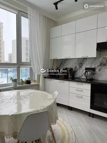 2-комнатная квартира, этаж 3 из 12, 62 м²