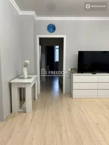 2-комнатная квартира, этаж 6 из 16, 64 м²