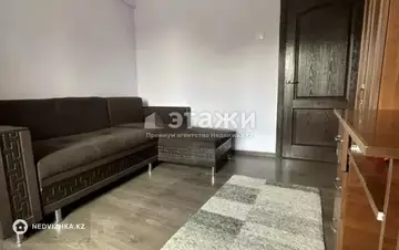 3-комнатная квартира, этаж 4 из 5, 64 м²