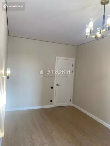 2-комнатная квартира, этаж 4 из 12, 59 м²