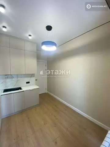 2-комнатная квартира, этаж 4 из 12, 59 м²