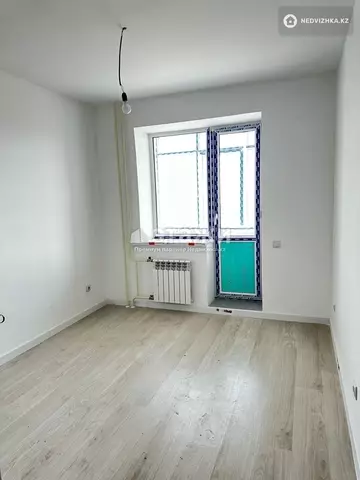 1-комнатная квартира, этаж 3 из 5, 38 м²